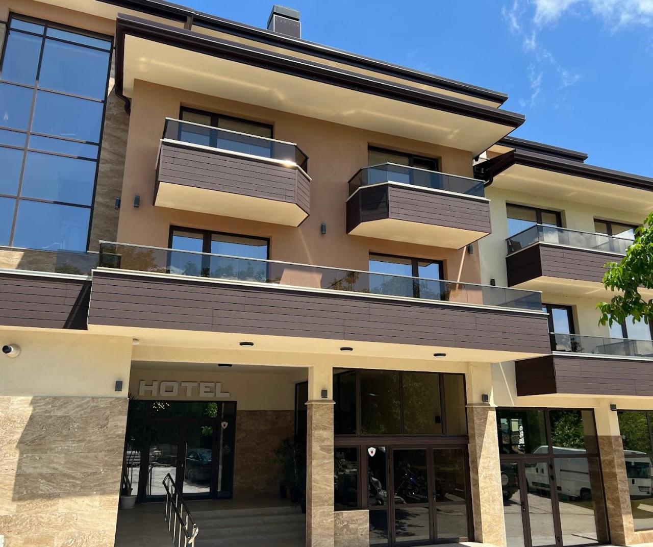 Hotel Комплекс Бабенец à Gorna Orjahovica Extérieur photo